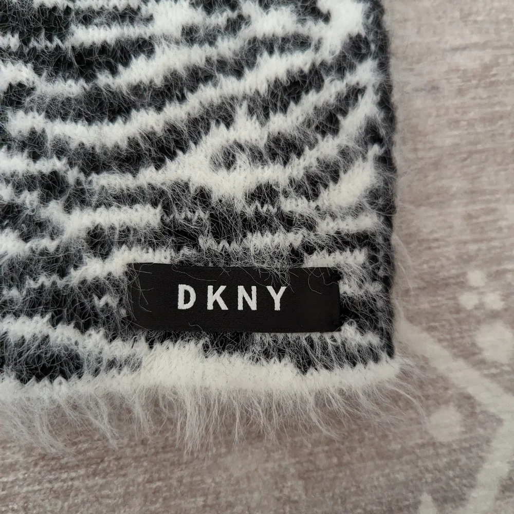 DKNY Zebra Print Fuzzy‎ Scarf